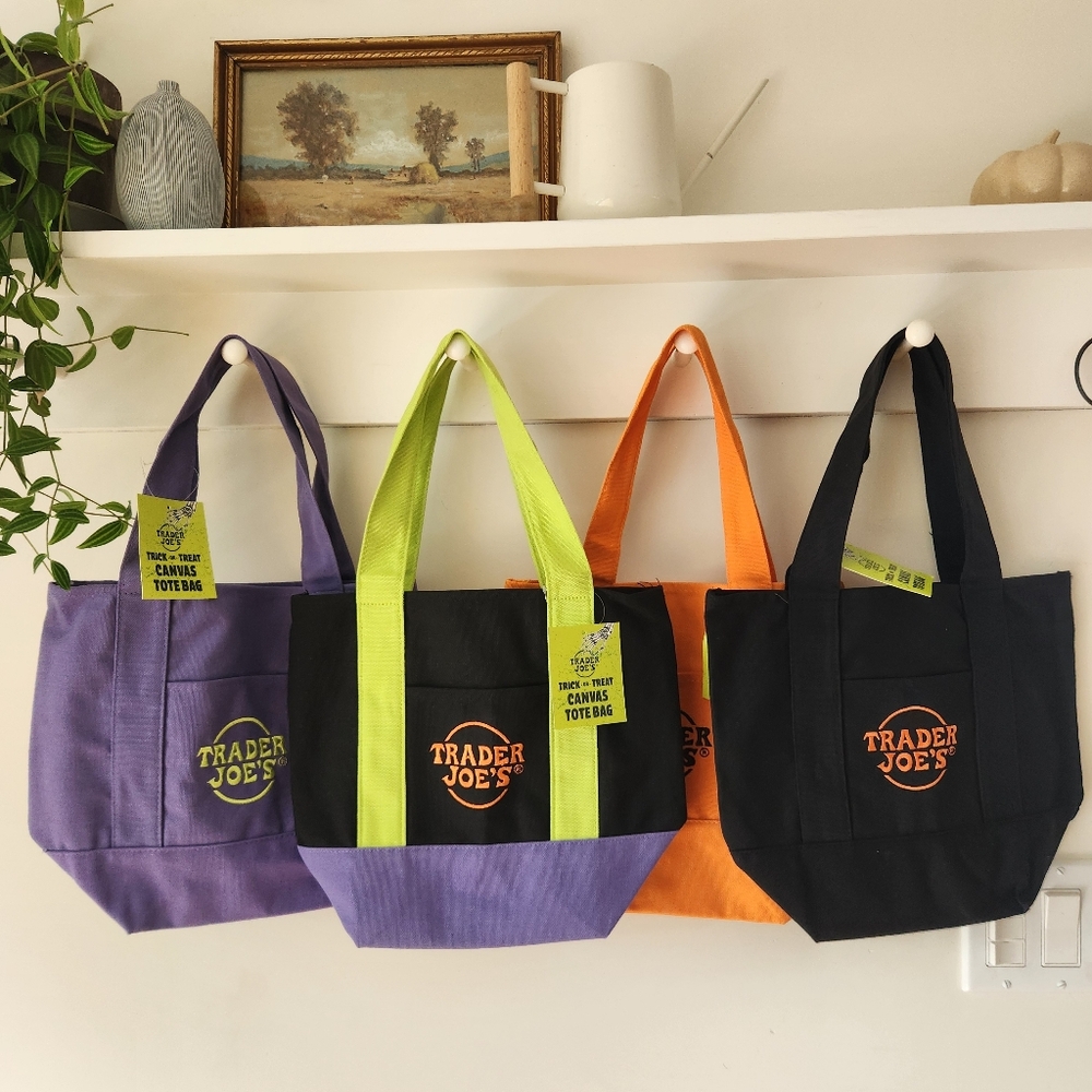 Trader Joe's Mini Halloween Tote Bags, Set Of 4, NWT